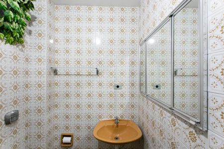 Apartamento para alugar com 70m², 2 quartos e sem vaga Apartamento para alugar com 70m², 2 quartos e sem vagaBanheiro