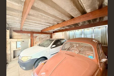 Garagem  de casa à venda com 3 quartos, 115m² em Campo Belo, São Paulo
