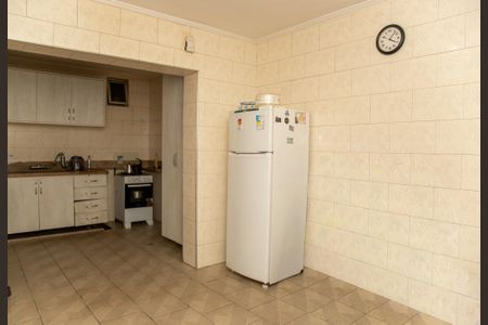 Casa à venda com 115m², 2 quartos e 2 vagas Casa à venda com 115m², 2 quartos e 2 vagasCozinha e Área de Serviço