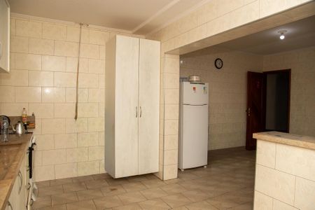 Casa à venda com 115m², 2 quartos e 2 vagas Casa à venda com 115m², 2 quartos e 2 vagasCozinha e Área de Serviço