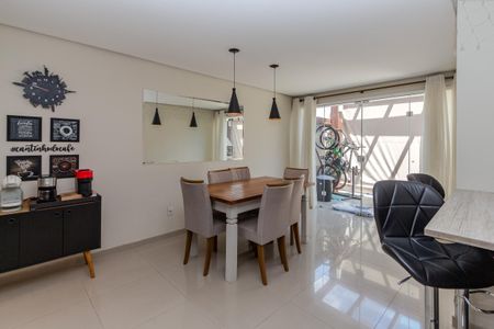Sala de casa à venda com 3 quartos, 127m² em Hípica, Porto Alegre