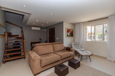 Sala de casa à venda com 3 quartos, 127m² em Hípica, Porto Alegre