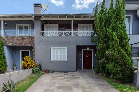 Casa à venda com 127m², 3 quartos e 2 vagasFachada