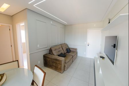 Sala de apartamento para alugar com 2 quartos, 68m² em Esplanada Independência, Taubaté