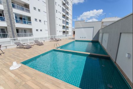 Apartamento para alugar com 68m², 2 quartos e 1 vaga Apartamento para alugar com 68m², 2 quartos e 1 vagaÁrea comum - Piscina