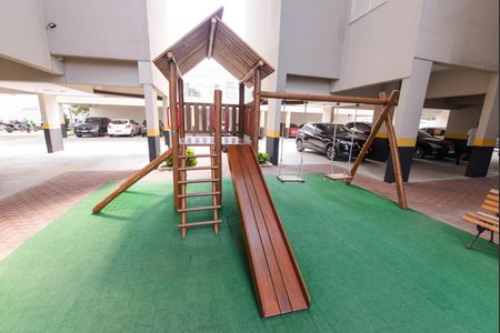 Apartamento para alugar com 68m², 2 quartos e 1 vaga Apartamento para alugar com 68m², 2 quartos e 1 vagaÁrea comum - Playground
