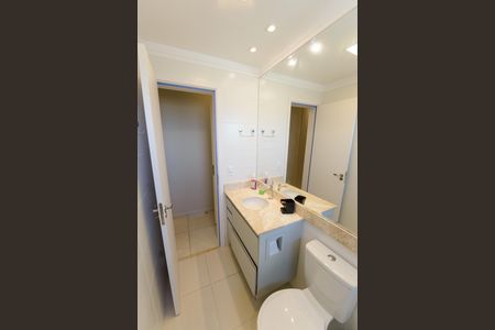 Apartamento para alugar com 68m², 2 quartos e 1 vaga Apartamento para alugar com 68m², 2 quartos e 1 vagaBanheiro da Suíte