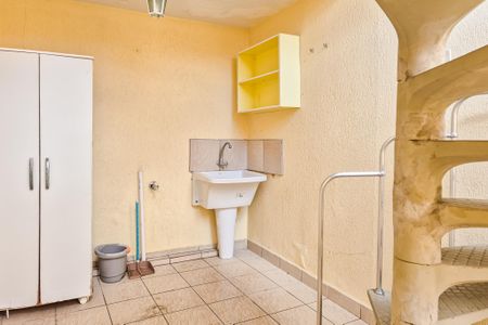 Casa à venda com 134m², 3 quartos e 2 vagasÁrea de Serviço