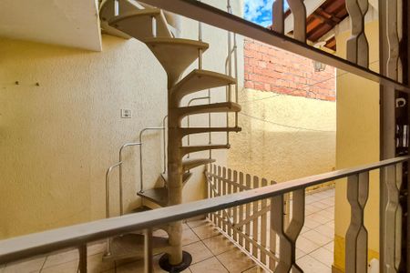 Casa à venda com 134m², 3 quartos e 2 vagasQuarto 3 - vista
