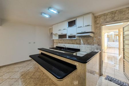 Casa à venda com 134m², 3 quartos e 2 vagasCozinha - Armários