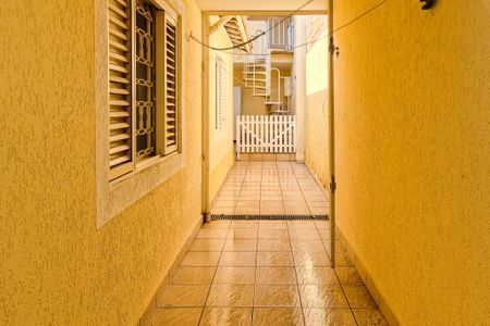 Casa à venda com 134m², 3 quartos e 2 vagasCorredor
