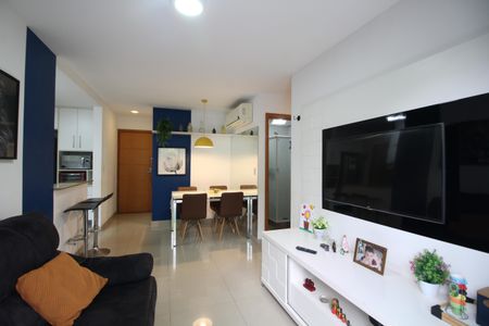 Apartamento à venda com 70m², 2 quartos e 1 vagaSala