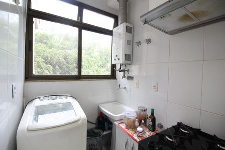 Apartamento à venda com 70m², 2 quartos e 1 vagaÁrea de Serviço