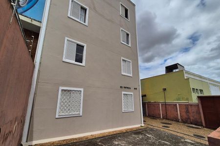 Apartamento à venda com 69m², 2 quartos e 1 vaga Apartamento à venda com 69m², 2 quartos e 1 vagaFachada do bloco