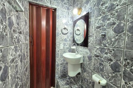 Apartamento à venda com 69m², 2 quartos e 1 vaga Apartamento à venda com 69m², 2 quartos e 1 vagaBanheiro