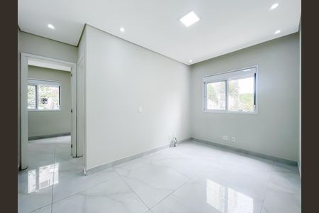 Sala de apartamento para alugar com 2 quartos, 70m² em Bussocaba, Osasco