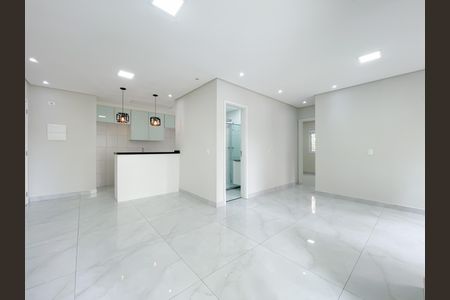 Sala de apartamento para alugar com 2 quartos, 70m² em Bussocaba, Osasco