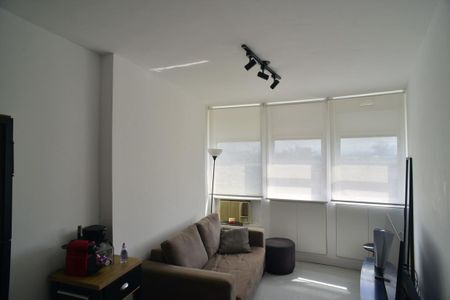 Sala de apartamento à venda com 1 quarto, 39m² em Barra da Tijuca, Rio de Janeiro