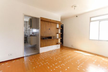 Sala de apartamento à venda com 2 quartos, 56m² em Vila Carmosina, São Paulo