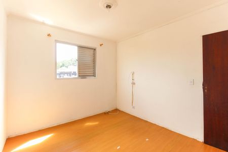 Quarto 1 de apartamento à venda com 2 quartos, 56m² em Vila Carmosina, São Paulo