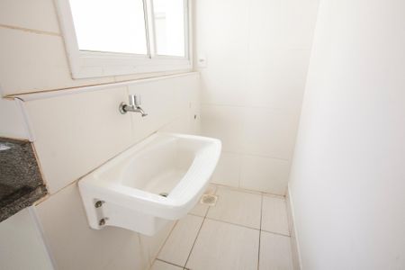 Apartamento para alugar com 45m², 2 quartos e 1 vaga Apartamento para alugar com 45m², 2 quartos e 1 vagaÁrea de serviço
