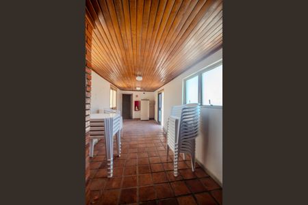 Apartamento à venda com 71m², 2 quartos e sem vagaÁrea comum - Salão de festas