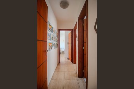 Apartamento à venda com 71m², 2 quartos e sem vagaCorredor