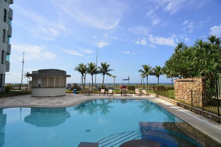 Apartamento para alugar com 90m², 1 quarto e 1 vaga Apartamento para alugar com 90m², 1 quarto e 1 vagaÁrea Comum - Piscina