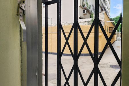 Vista  de casa de condomínio à venda com 3 quartos, 90m² em Vila Isabel, Rio de Janeiro