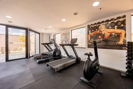 Studio para alugar com 32m², 1 quarto e 1 vaga Studio para alugar com 32m², 1 quarto e 1 vagaÁrea comum - Academia