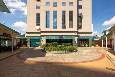 Studio para alugar com 32m², 1 quarto e 1 vaga Studio para alugar com 32m², 1 quarto e 1 vagaFachada do Prédio