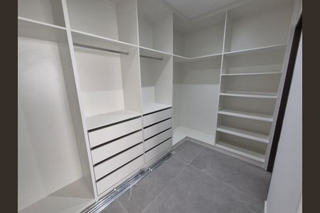 Casa de condomínio à venda com 900m², 4 quartos e 3 vagas