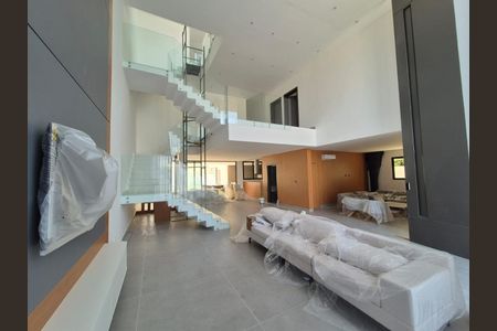 Casa de condomínio à venda com 900m², 4 quartos e 3 vagas