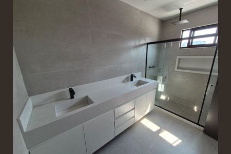 Casa de condomínio à venda com 900m², 4 quartos e 3 vagas