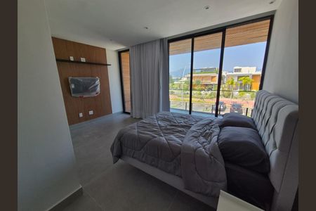 Casa de condomínio à venda com 900m², 4 quartos e 3 vagas