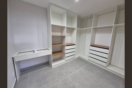 Casa de condomínio à venda com 900m², 4 quartos e 3 vagas