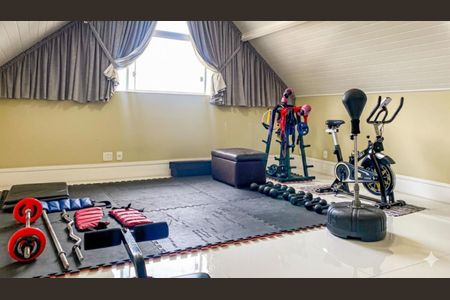 Casa de condomínio à venda com 360m², 4 quartos e 2 vagas