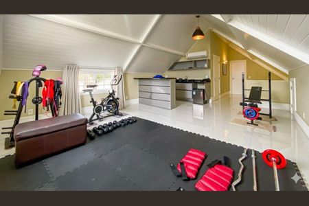 Casa de condomínio à venda com 360m², 4 quartos e 2 vagas