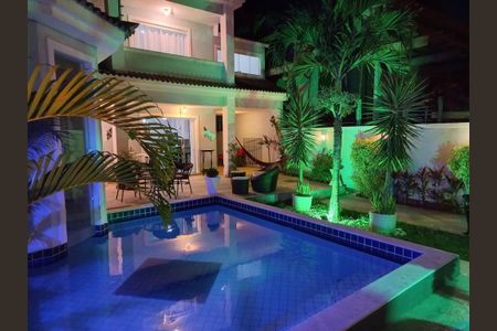 Casa de condomínio à venda com 290m², 3 quartos e 2 vagas