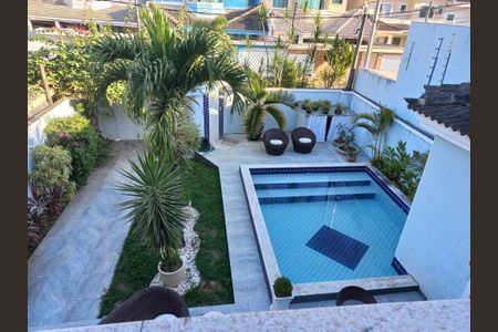 Casa de condomínio à venda com 290m², 3 quartos e 2 vagas