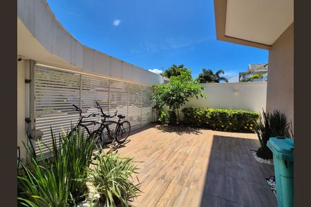 Casa à venda com 360m², 3 quartos e 2 vagas Casa à venda com 360m², 3 quartos e 2 vagasGaragem