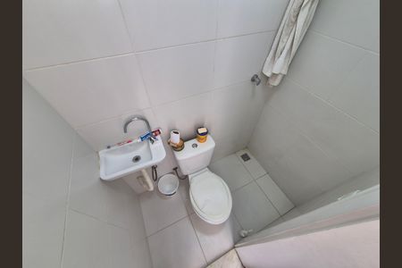 Casa à venda com 360m², 3 quartos e 2 vagas Casa à venda com 360m², 3 quartos e 2 vagasBanheiro de Serviço