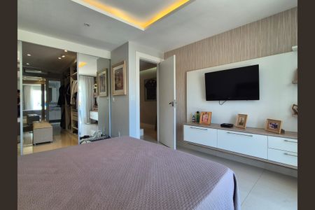 Casa à venda com 360m², 3 quartos e 2 vagas Casa à venda com 360m², 3 quartos e 2 vagasSuíte 3