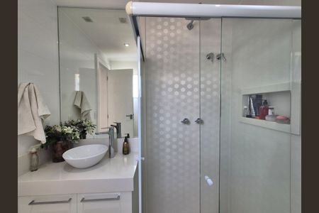 Casa à venda com 360m², 3 quartos e 2 vagas Casa à venda com 360m², 3 quartos e 2 vagasBanheiro Suíte