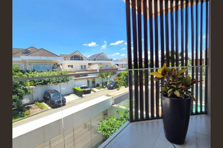 Casa à venda com 360m², 3 quartos e 2 vagas Casa à venda com 360m², 3 quartos e 2 vagasVaranda Suíte 3