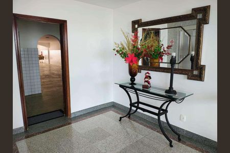 Apartamento à venda com 385m², 4 quartos e 3 vagas