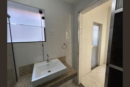 Casa para alugar com 90m², 2 quartos e sem vagaBanheiro