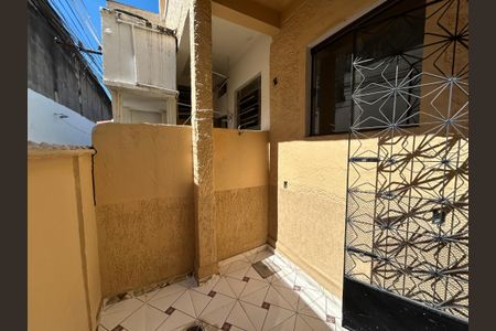 Casa para alugar com 90m², 2 quartos e sem vagaÁrea externa