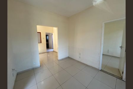 Casa para alugar com 90m², 2 quartos e sem vagaSala