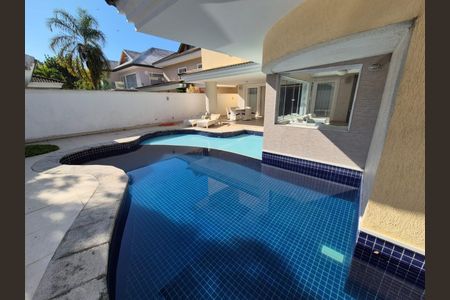 Casa para alugar com 669m², 4 quartos e 3 vagas